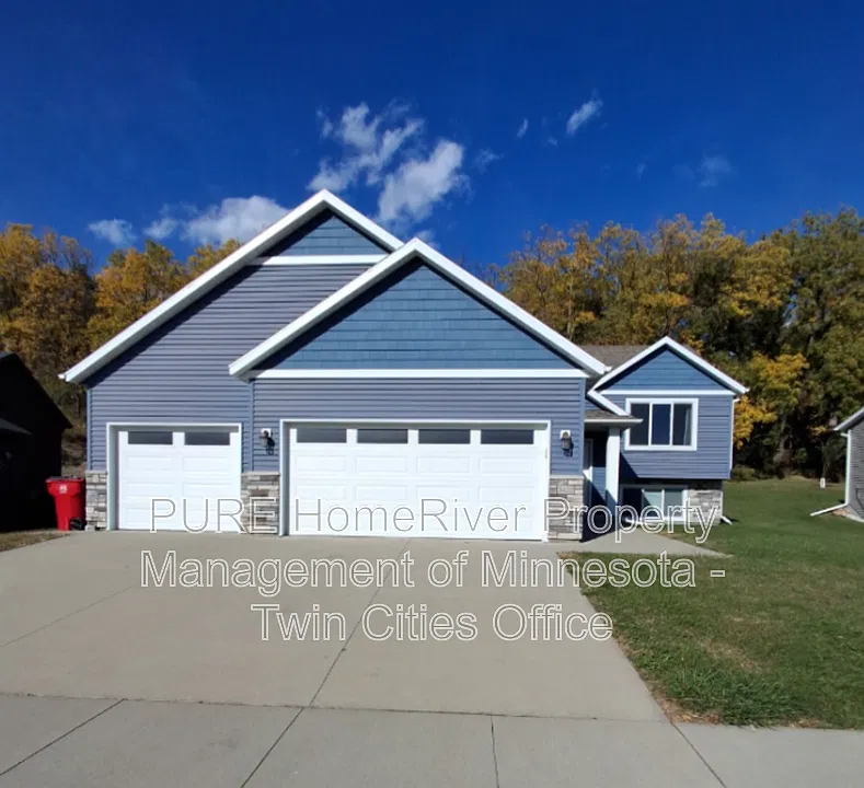 3453 Ridgeline Dr SE