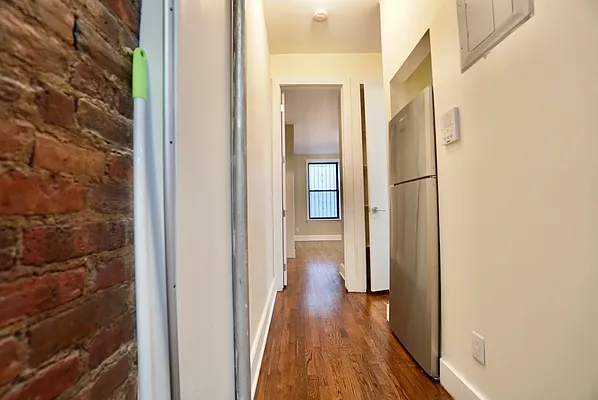 Rented by Aron Fried, LREB | media 25