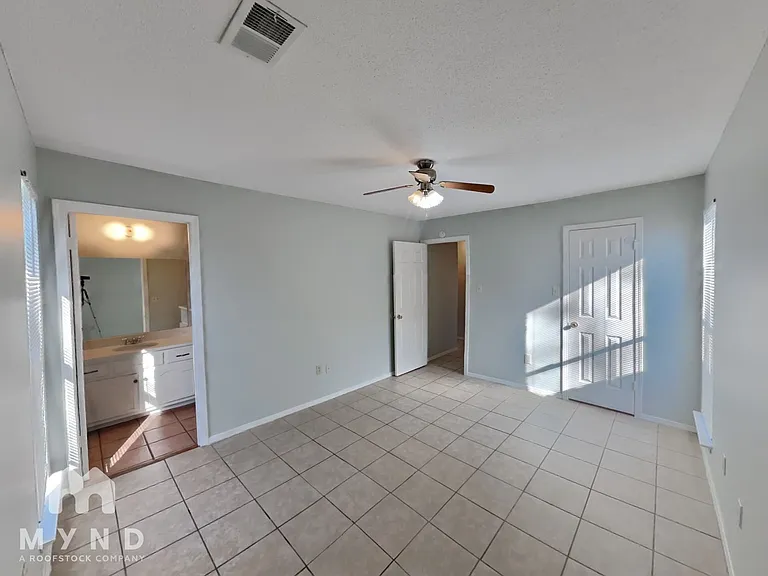 3405 Laurelwood St — Photo 11