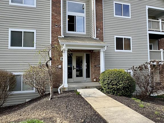 4th image of 410 Lakeview Dr Unit 11