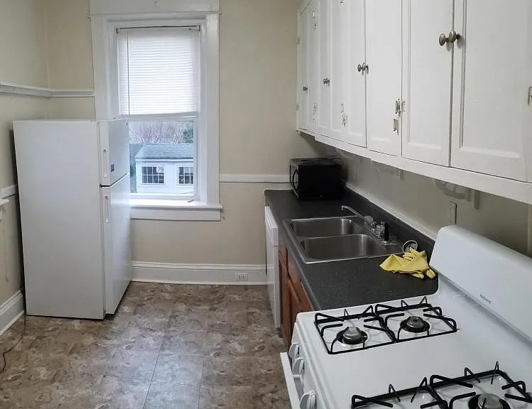 1009 Brandon Ave #6 — Photo 8