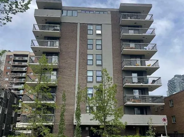 616 S 15th Ave SW #802, Calgary, AB T2R 0R5