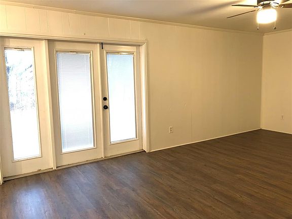 4th image of 1302 Las Palmas Dr
