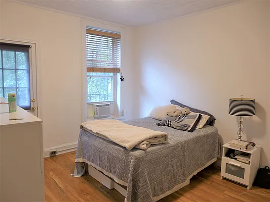 Rented by Garfield Realty  | media 35