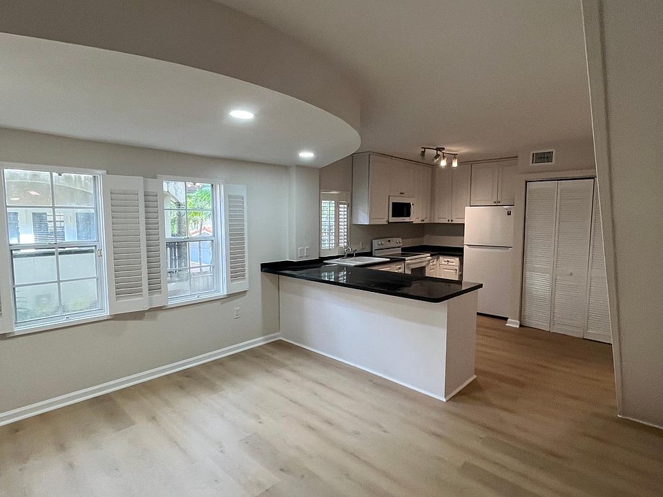 1st image of 3356 Bird Ave APT 16
