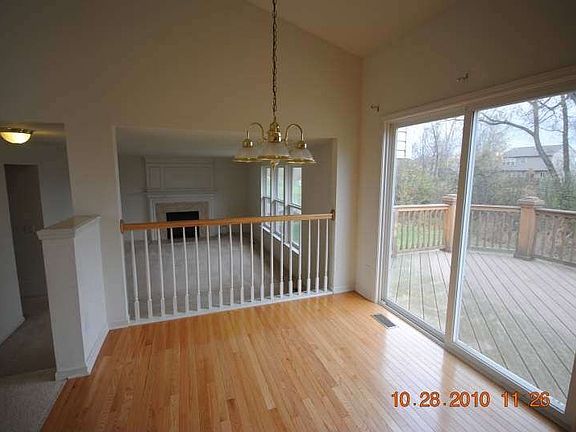4th image of 9759 Ravenshire Dr