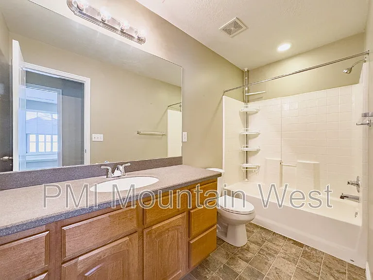 948 Chelsea Ln — Photo 19