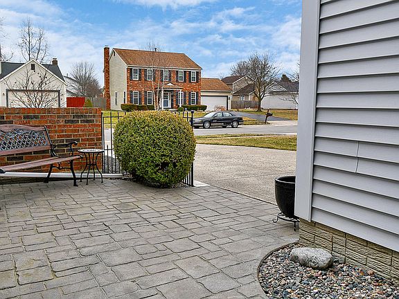 4th image of 219 Cantwell Ct