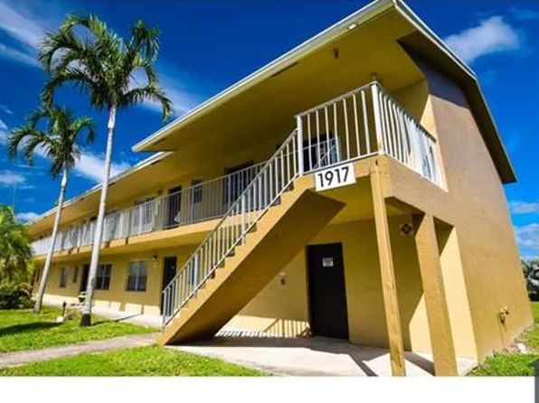 1907 N Haverhill Rd #8, West Palm Beach, FL 33417