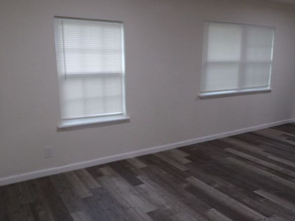 4th image of 2308 NW Ozmun Ave