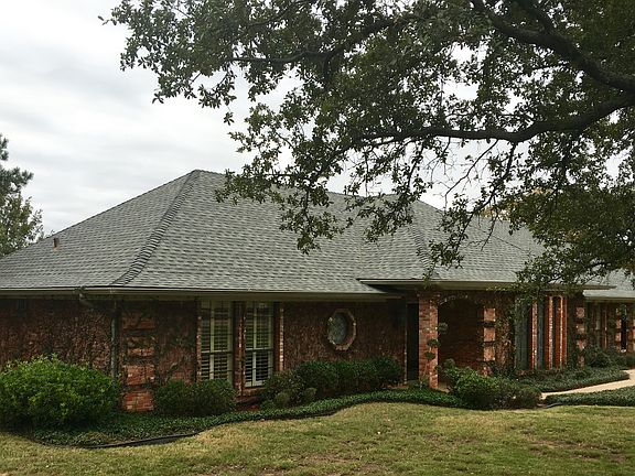 4th image of 1109 Honeysuckle Dr