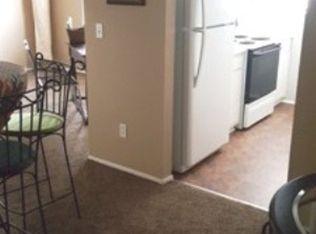 2065 Mill Rd APT 8, Flint, MI 48532