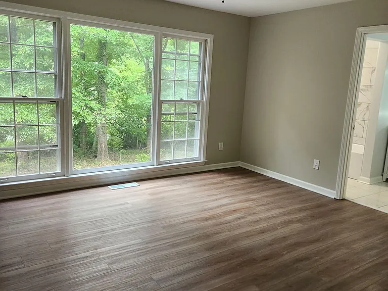 130 Sandy Dr — Photo 11