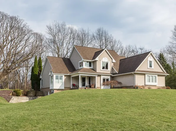 944 Marshall Ct, Dexter, MI 48130