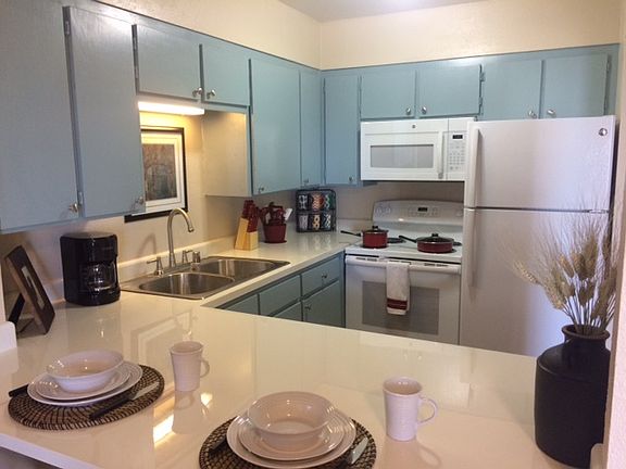 2nd image of 2100 E 10th St #28