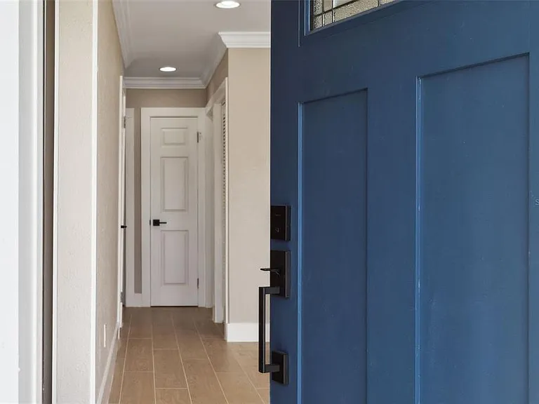 3819 W Gray St — Photo 3