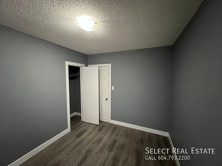8565 Norman Cres #A — Photo 22