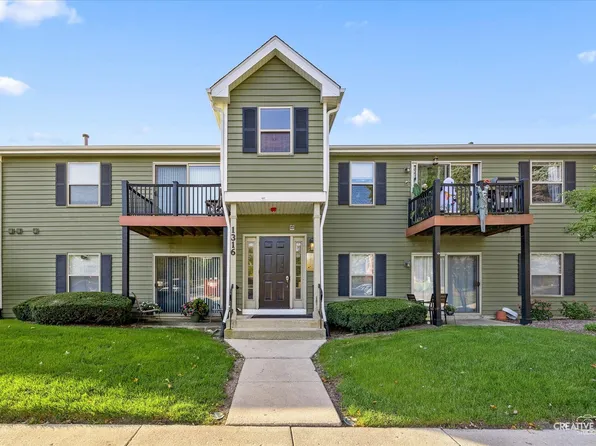 1316 McDowell Rd #103, Naperville, IL 60563