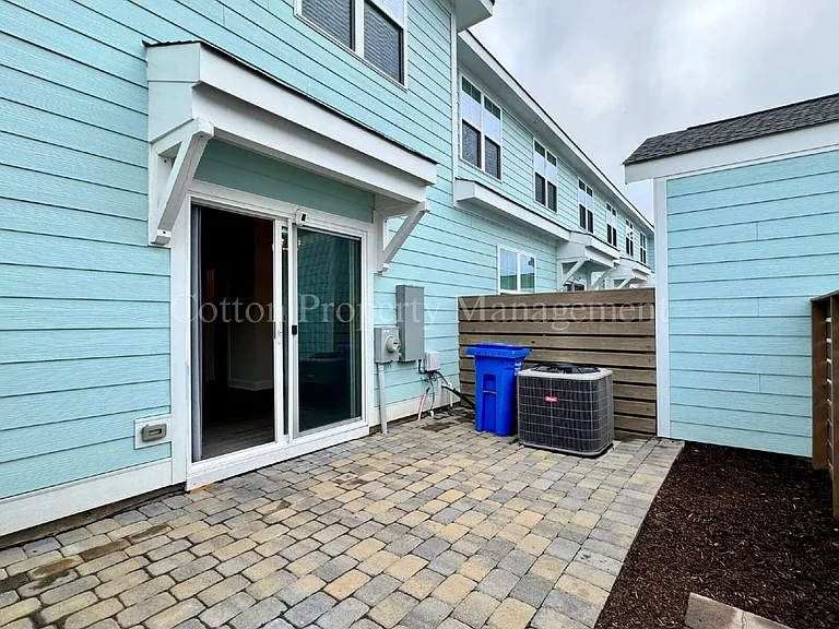 4732 Siddons Dr — Photo 31