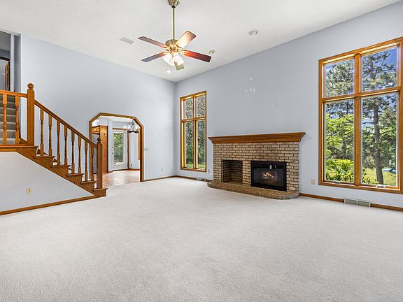 5th image of 5705 Lois Ln