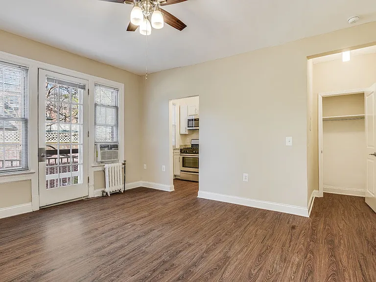 Studio apartment with balcony