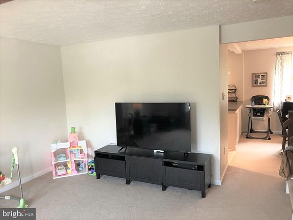 3rd image of 14140 Honey Hill Ct