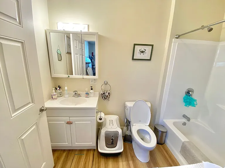 143 N Winooski Ave — Photo 6