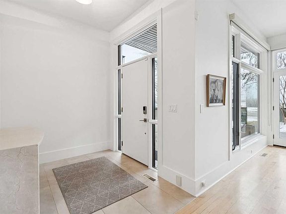 4th image of 3834 W 1a St SW