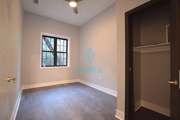 Rented by null | media 28