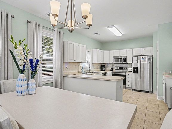 3rd image of 6203 Catalina Dr. #915