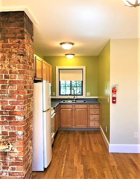 63 Danforth St #3R — Photo 4