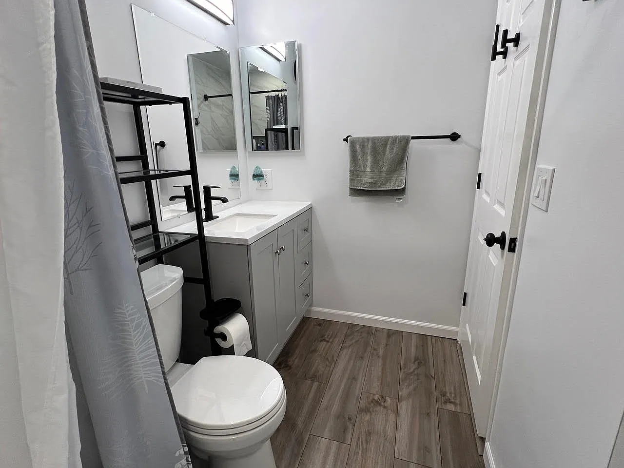 2 bed, 833 sqft, $2,900 — Photo 3