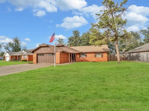 409 Mockingbird Dr S, Altus, OK 73521