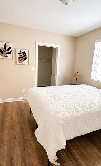 872 N Edgemont St — Photo 11