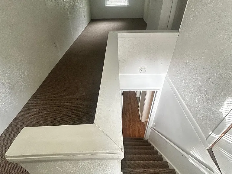 1711 Channing St — Photo 5