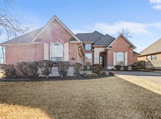 599 Bordeaux Ave, Springdale, AR 72764