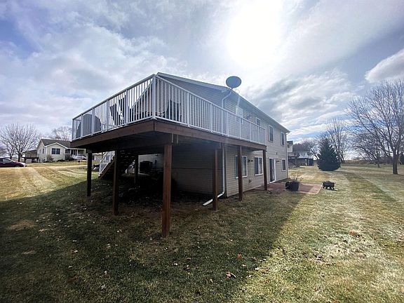 5th image of 212 Ridgeview Lane