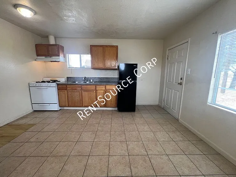 2542 W Main St #C — Photo 3