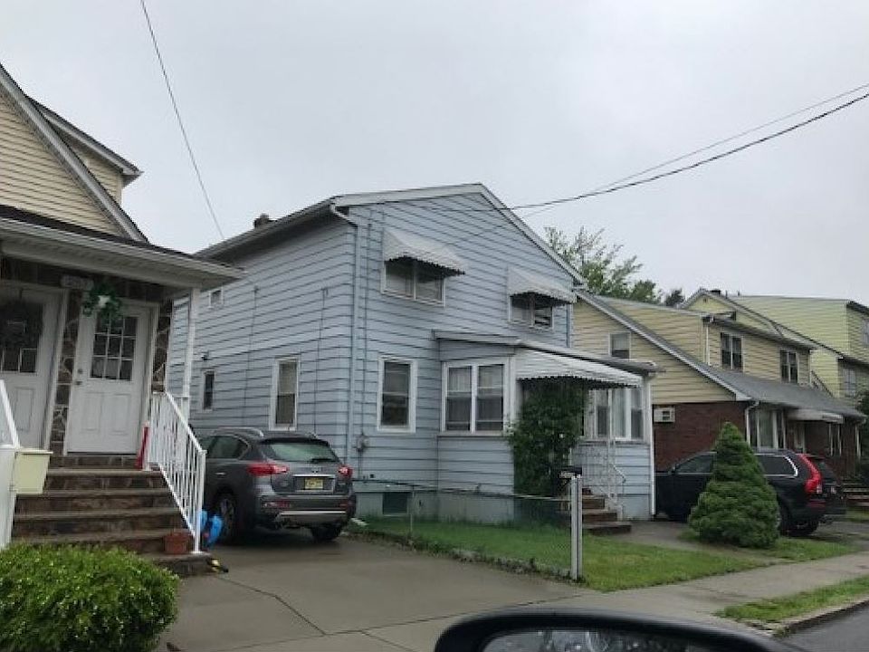 2nd image of 261 Hayward Pl