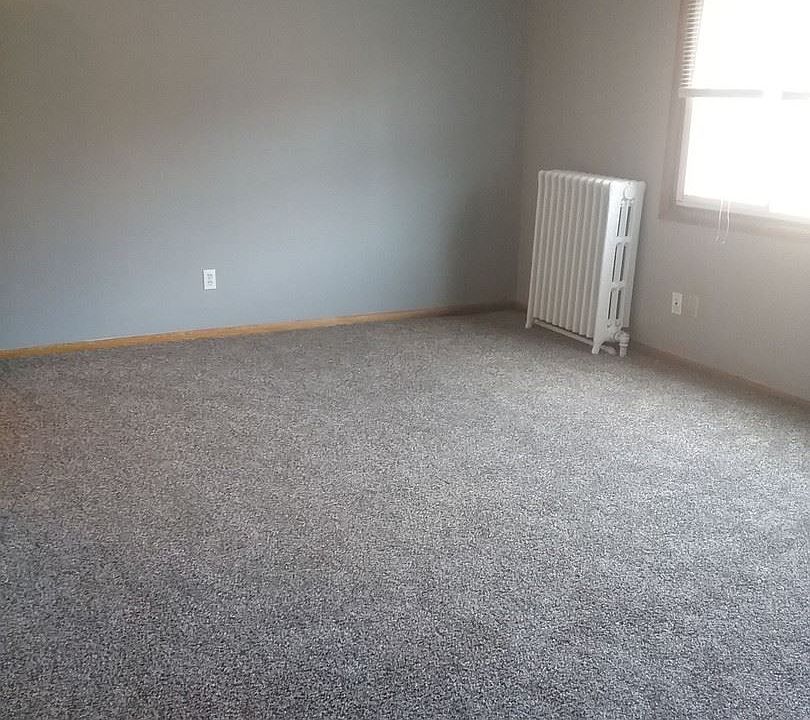 2nd image of 1917 Colfax Ave S APT 05
