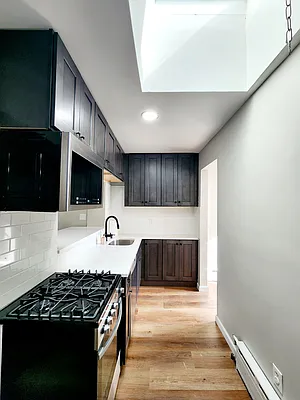 Rented by Brooklyn Property Group LLC | media 20