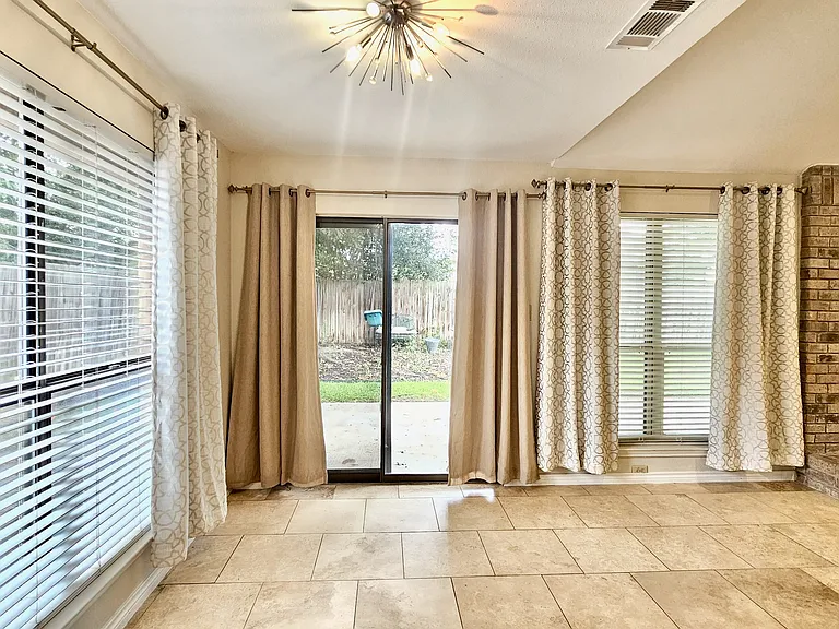 1445 Sedalia Dr — Photo 20