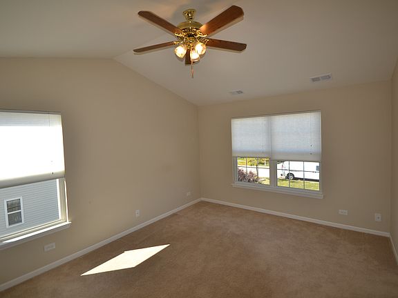 5th image of 10555 Yellowstone Dr