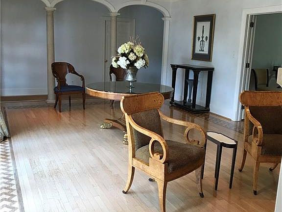 4th image of 300 Country Club Dr
