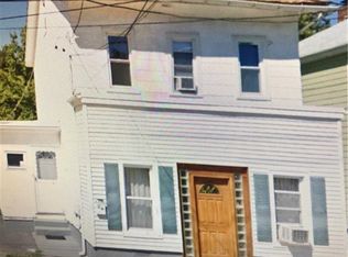 61 N Malcolm St, Ossining, NY 10562
