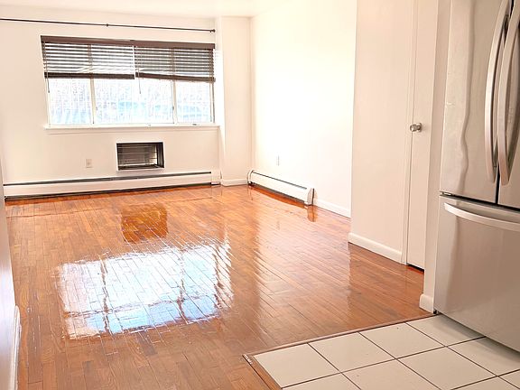 5th image of 27-10 14th St #1F