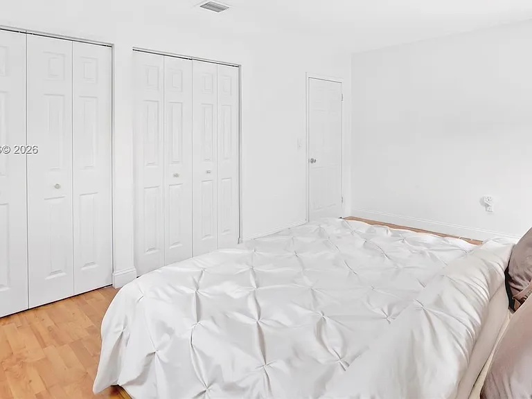 2131 SW 82nd Pl — Photo 15