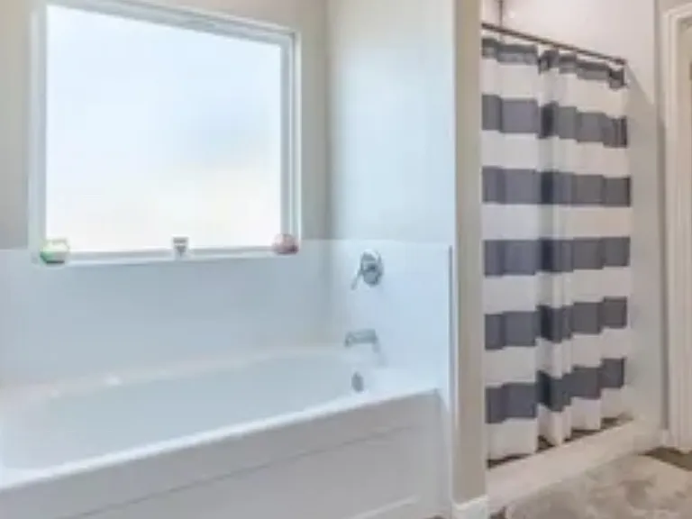 7449 Sleepy Hollow Ln — Photo 12