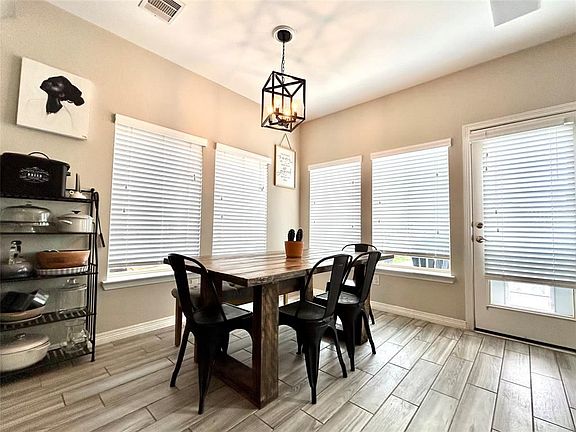 5th image of 11222 Honeysuckle Haven Dr
