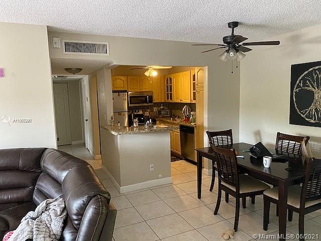 1st image of 13718 SW 90th Ave APT B